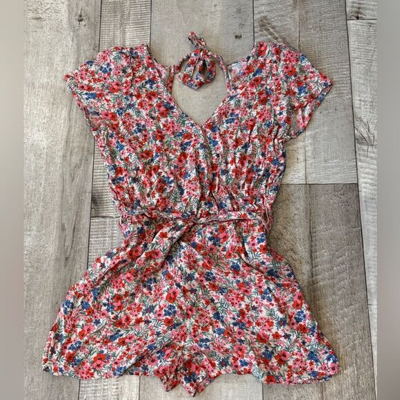 American Eagle Women’s Floral Romper - Picture 1 of 3